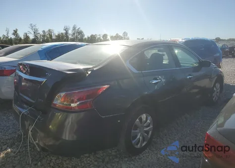 2013 Nissan Altima 2.5 z USA, uszkodzony, nr VIN 1N4AL3AP3DC114562